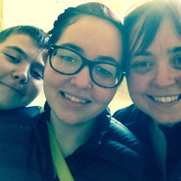 Meet your Poshers, Elizabeth and Sarah - Picture 1 of 1